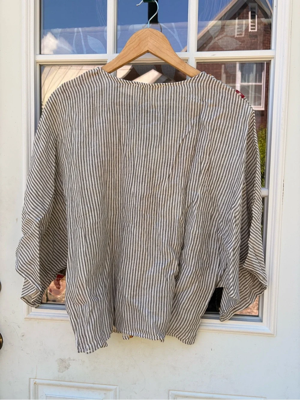 NWT Savanna Jane Women's Floral Embroidered Top | 100% Cotton | Medium - Picture 3 of 5